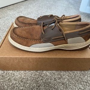 Men’s size 13 boat shoes Mossimo brand brown and tan.